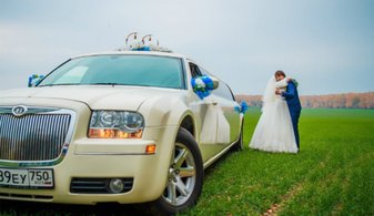 Свадебный лимузин Chrysler 300C Limousine № Л5037, бежевый
